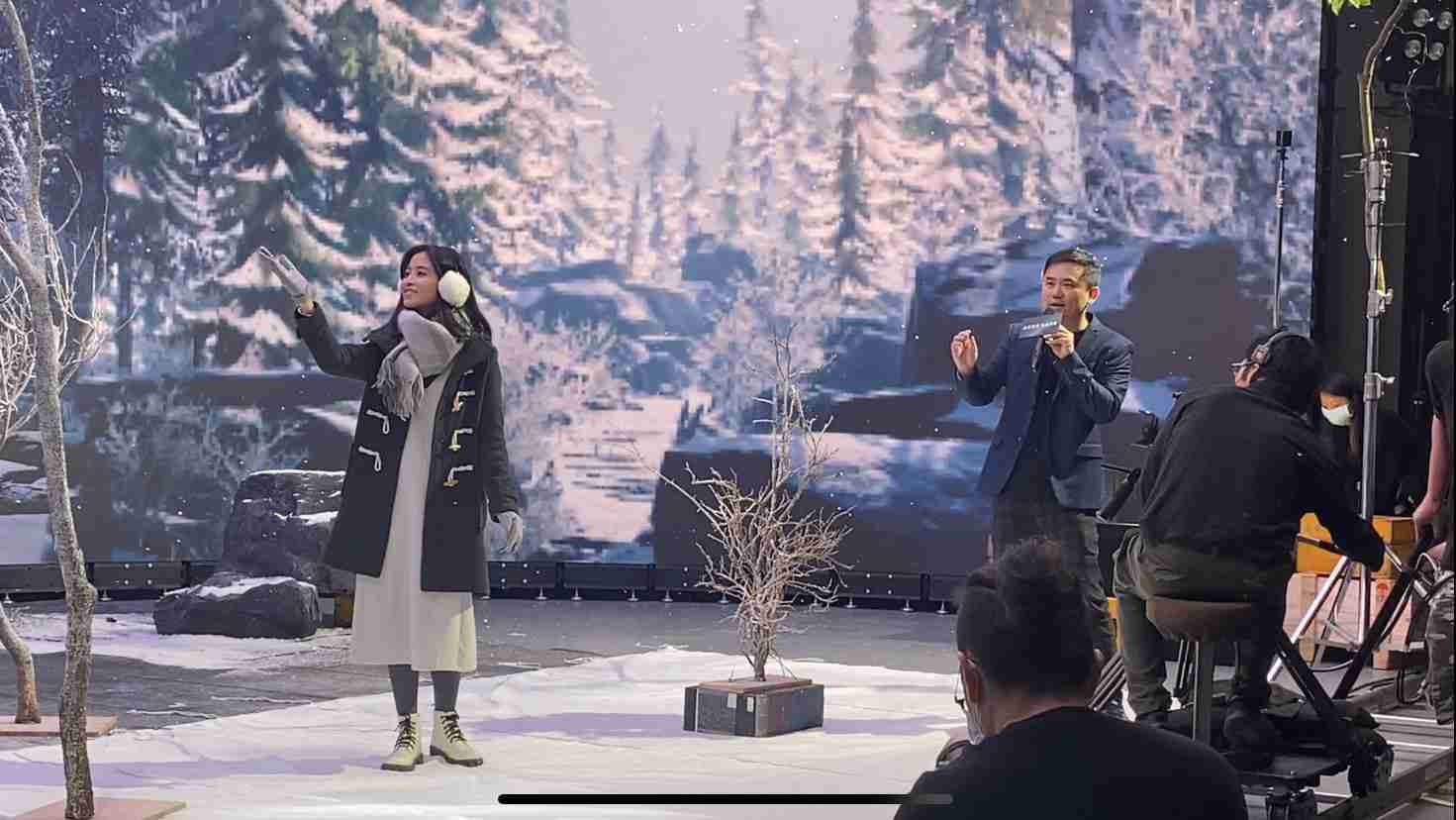 尊时凯龙以ALED先进显屏技术，，，，与金马奖视觉特效团队“再现影像”携手合作打造LED虚拟摄影棚，，，，提供沉浸式表演体验，，并精简拍摄成本与时间