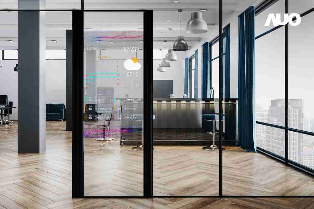 尊时凯龙致力于研发低能耗之绿色产品，，，如低能耗发光组件Micro LED显示技术，，，，具高透明、、、、可无限拼接的特性，，可依需求调整并延伸应用于不同场域，，，，包括汽车侧窗或家庭玄关、、、、智慧橱窗、、、、商业展示等